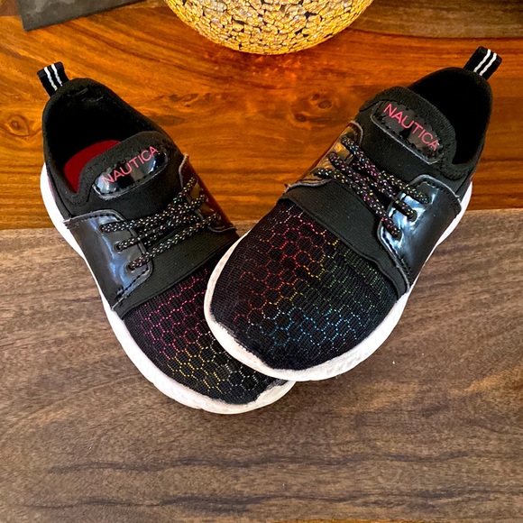 ❌SOLD❌ Little Girl’s Náutica slip on sneakers with multicolored sparkle design - Picture 5 of 8